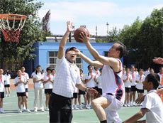 成年人是否可以通过篮球训练改善身高_1